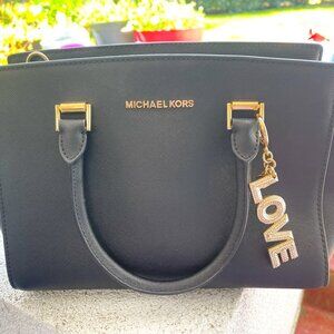 Michael Kors "Love" Handbag.. super cute and very functional!